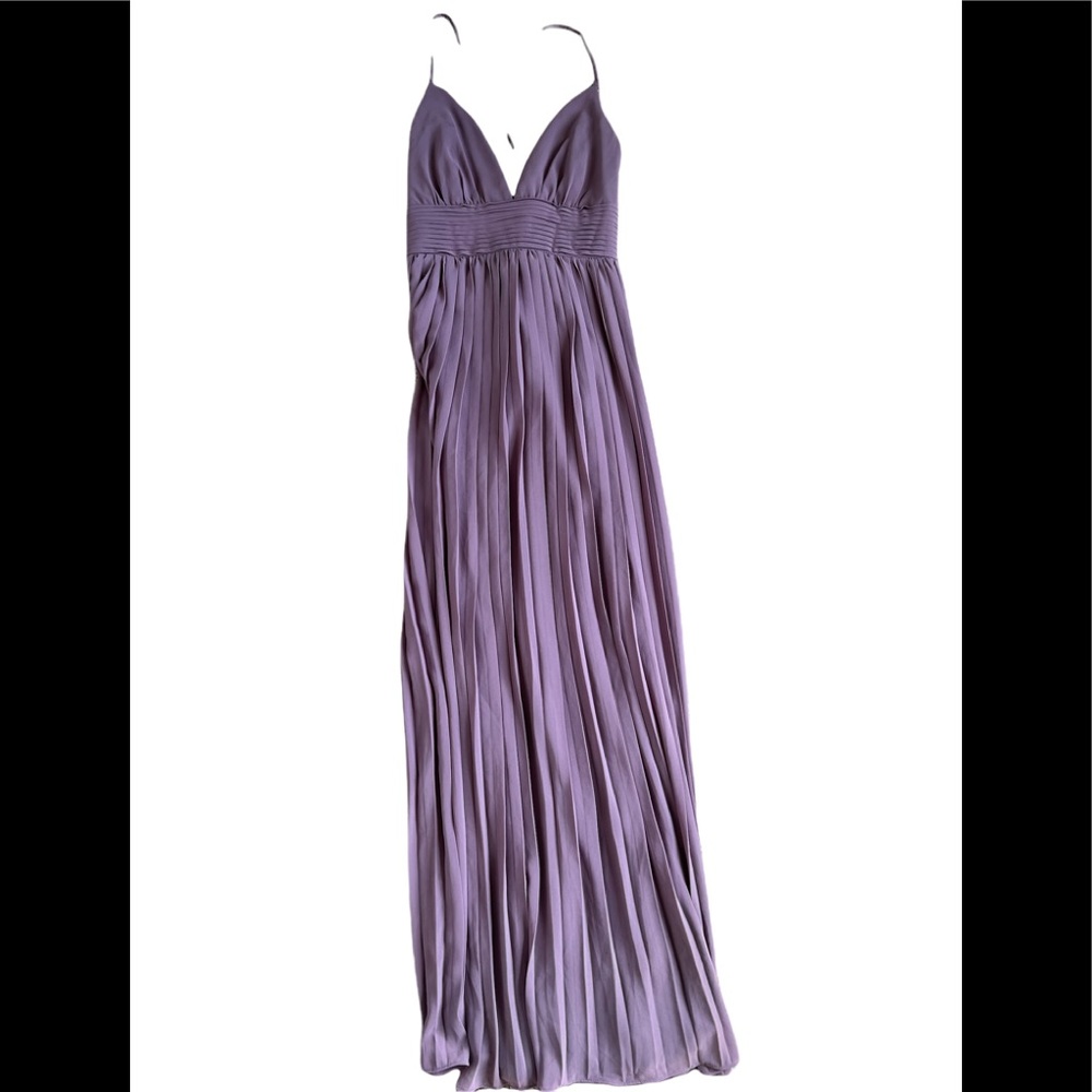 Lulu’s lavender special occasion dress